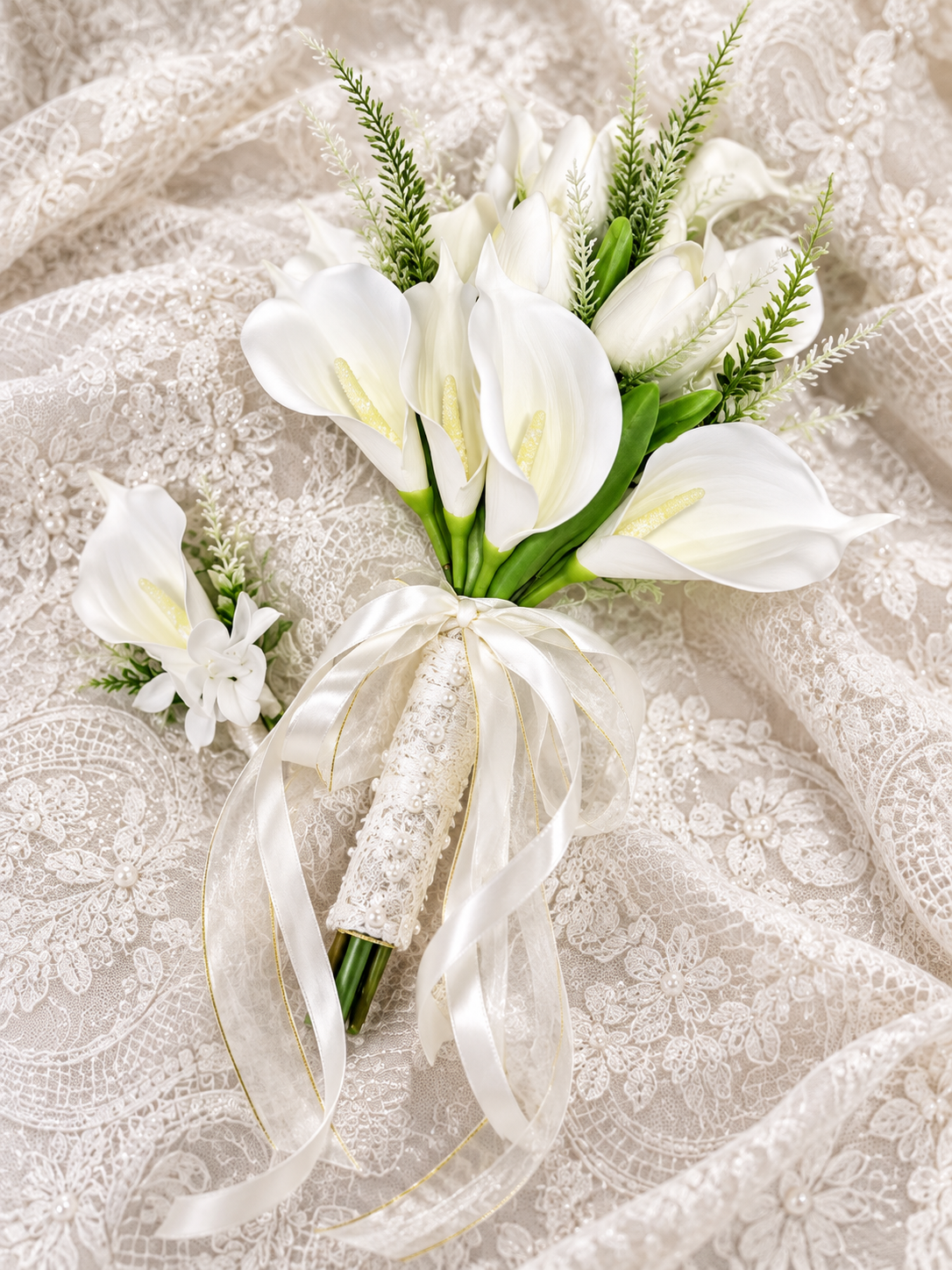 Ivory Pearl Lace Calla Bouquet thumbnail 2