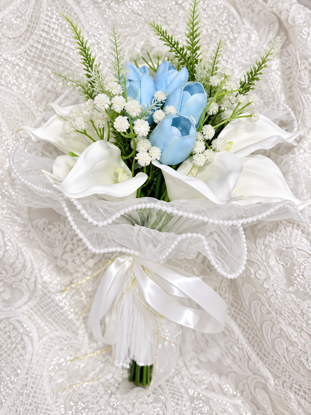 Azure Pearl Lace Bouquet thumbnail 2