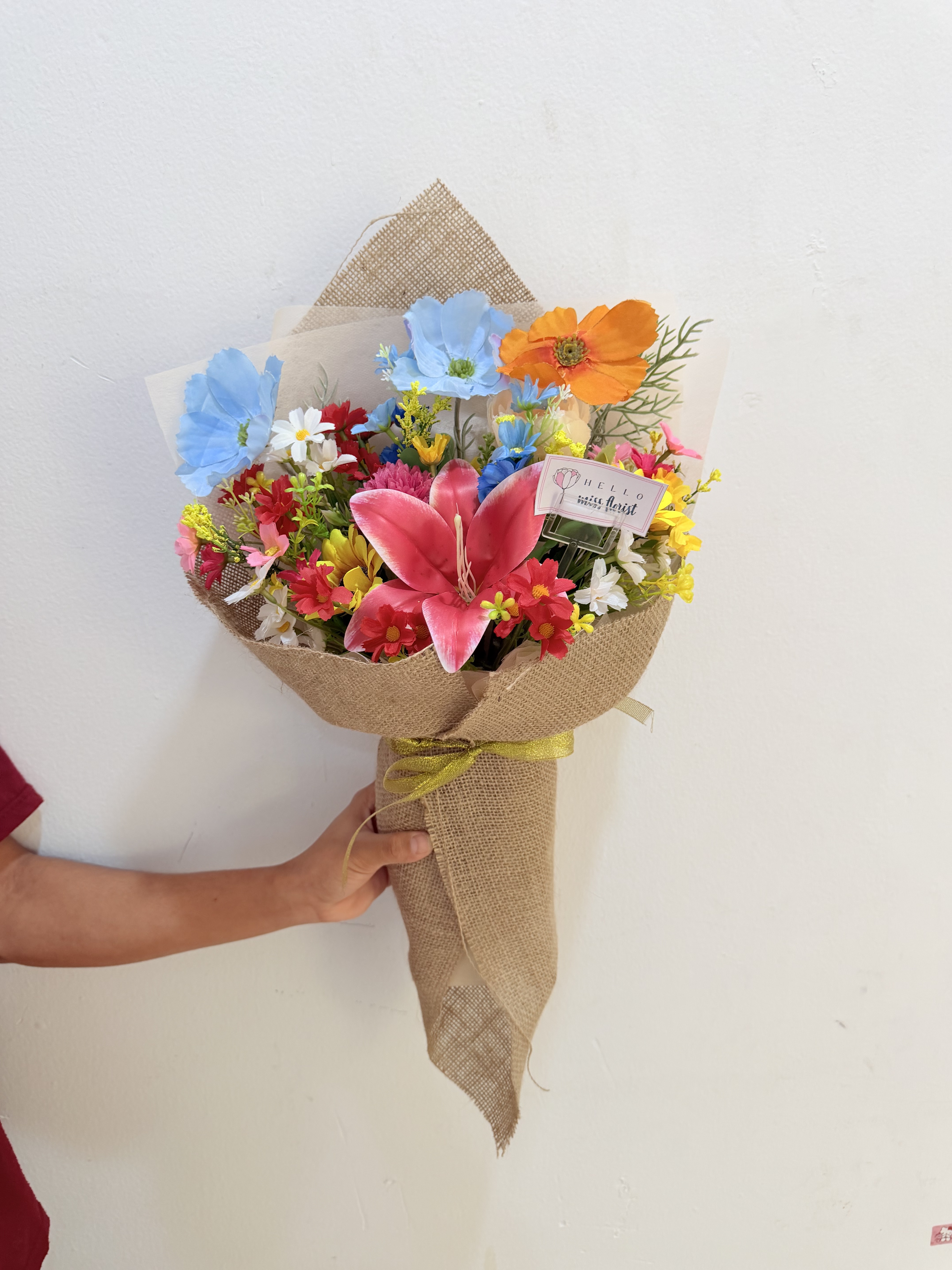 Prismatic Garden Bouquet thumbnail 6