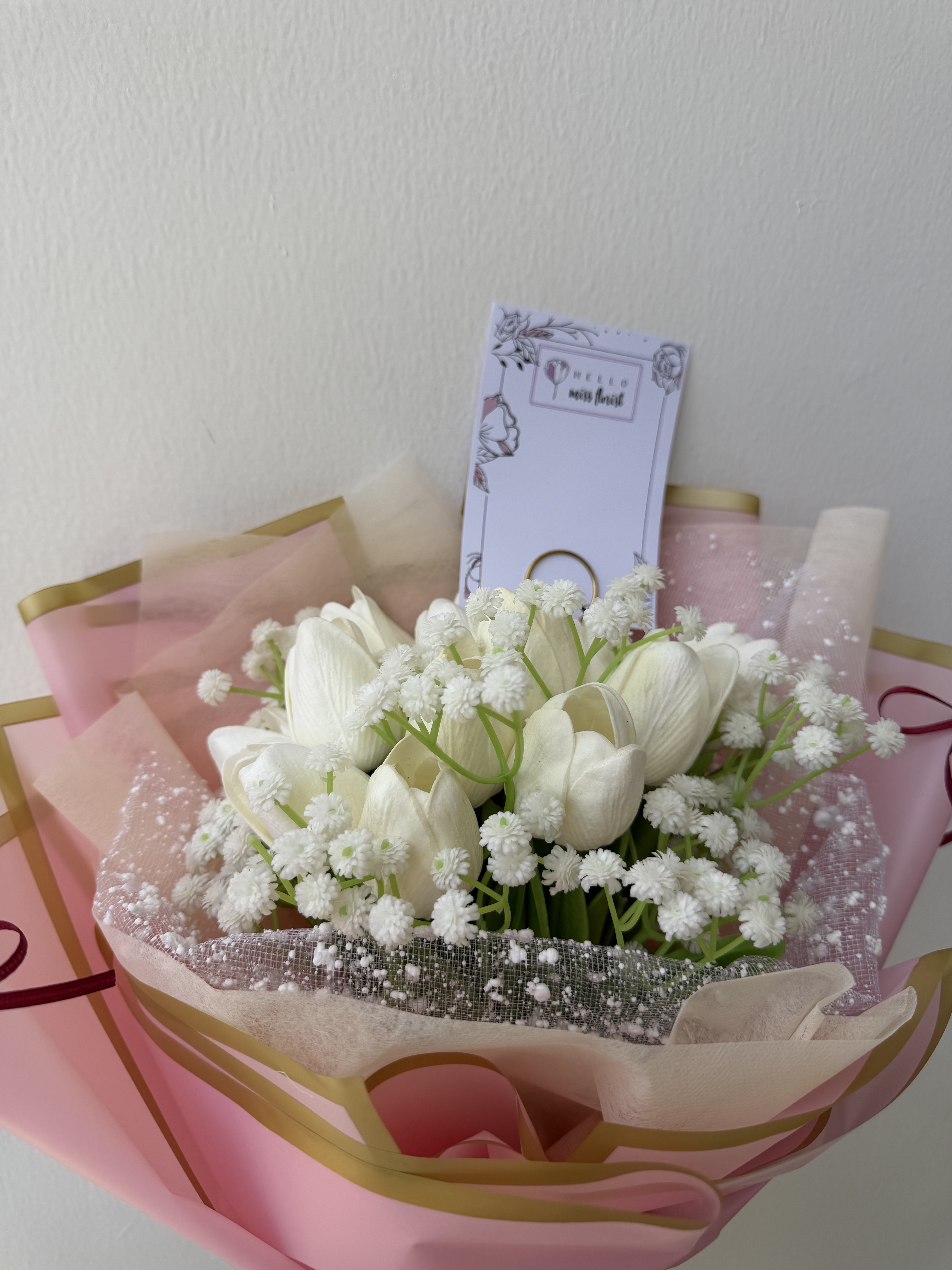 Ivory Pearl Lily Bouquet thumbnail 6