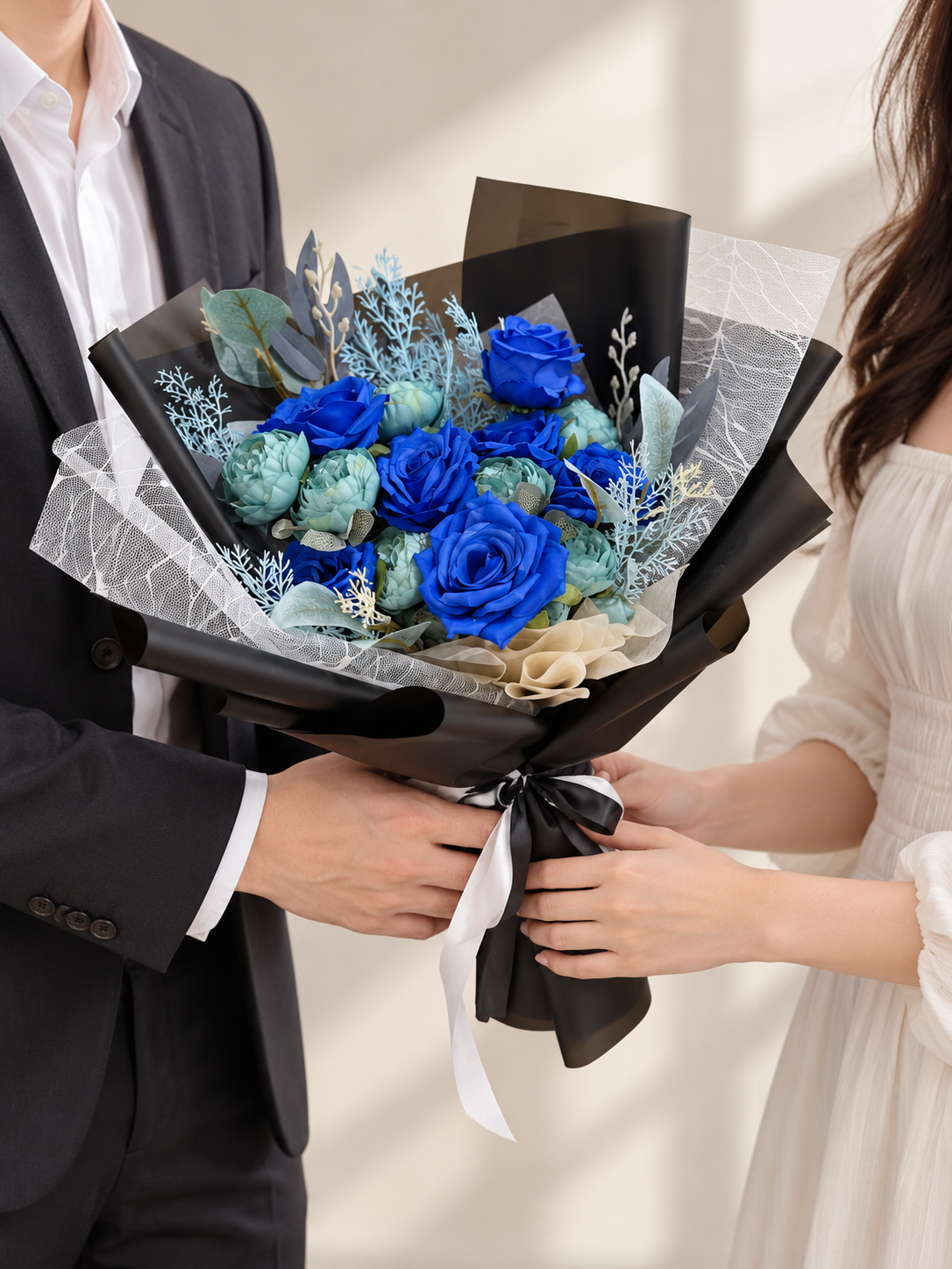 Azure Velvet Bouquet thumbnail 4