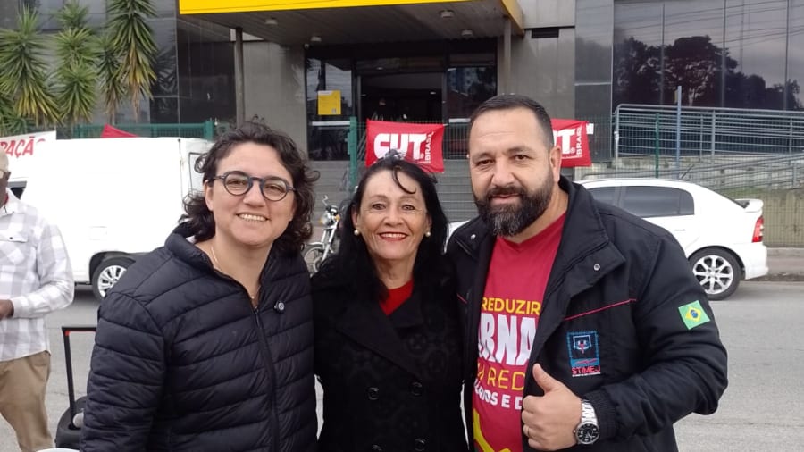 Capa — Grande mobilização contra os ataques da direção da ECT