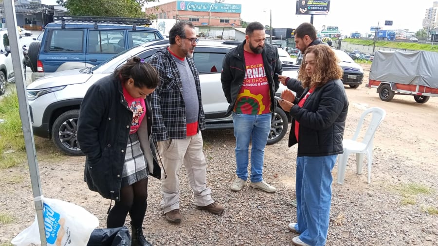 Capa — Ao lado dos trabalhadores dos Correios!