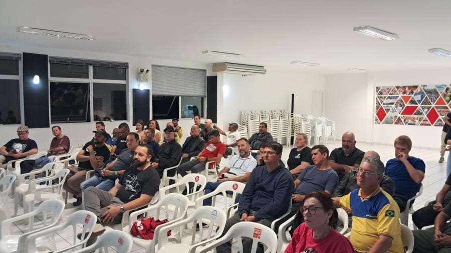Capa — Assembleia do SINTECT em Joinville