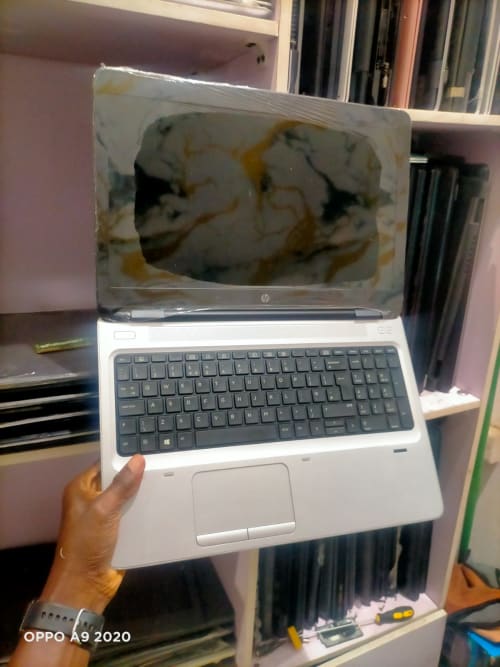 Laptop
