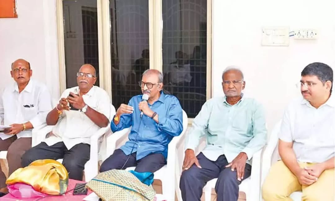 73 ఏళ్ల వయసులో 89 అర్హతలు సాధించిన డాక్టర్ కర్రి రామారెడ్డి