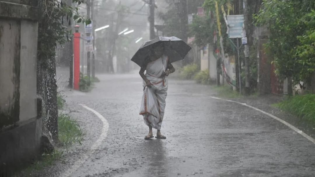 కేరళలోకి నైరుతి రుతుపవనాల ప్రవేశం.. దేశవ్యాప్తంగా వర్షాకాలానికి శ్రీకారం