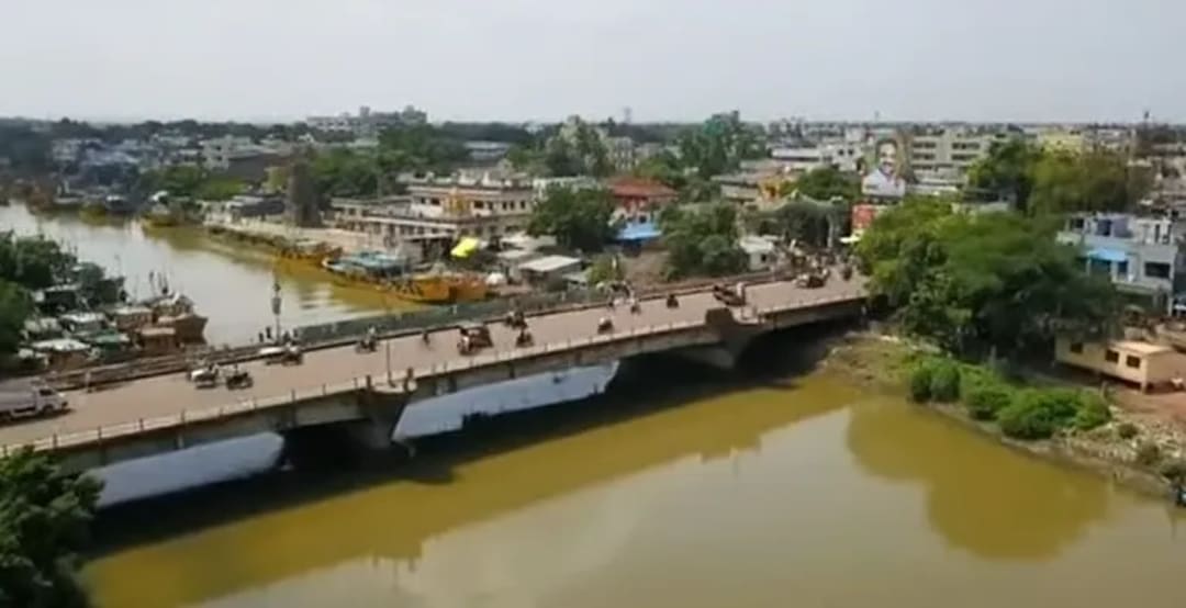 కాకినాడ ట్రాఫిక్ కష్టాలకు చెక్..