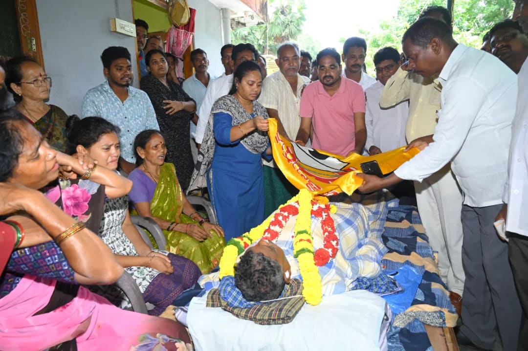 MPTC వాళ్ళ వెంకటరెడ్డి మృతి పార్టీకి తీరనిలోటు రాష్ట్ర ఎస్టీ సంక్షేమ కమిటి చైర్ పర్సన్, ఎమ్మెల్యే మిరియాల శిరీషాదేవి*