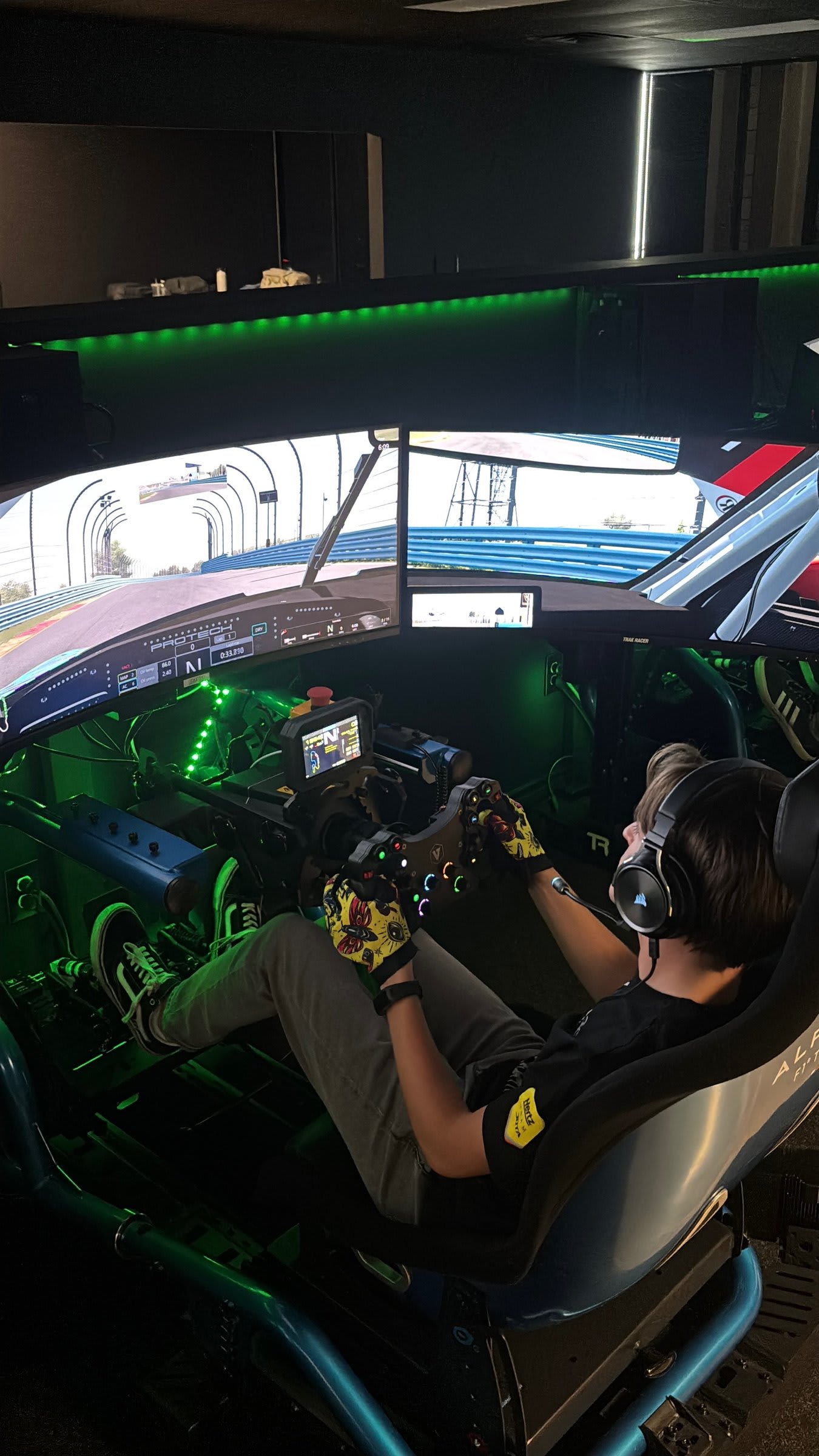 Longhorn Sim Racing: Race Club Austin