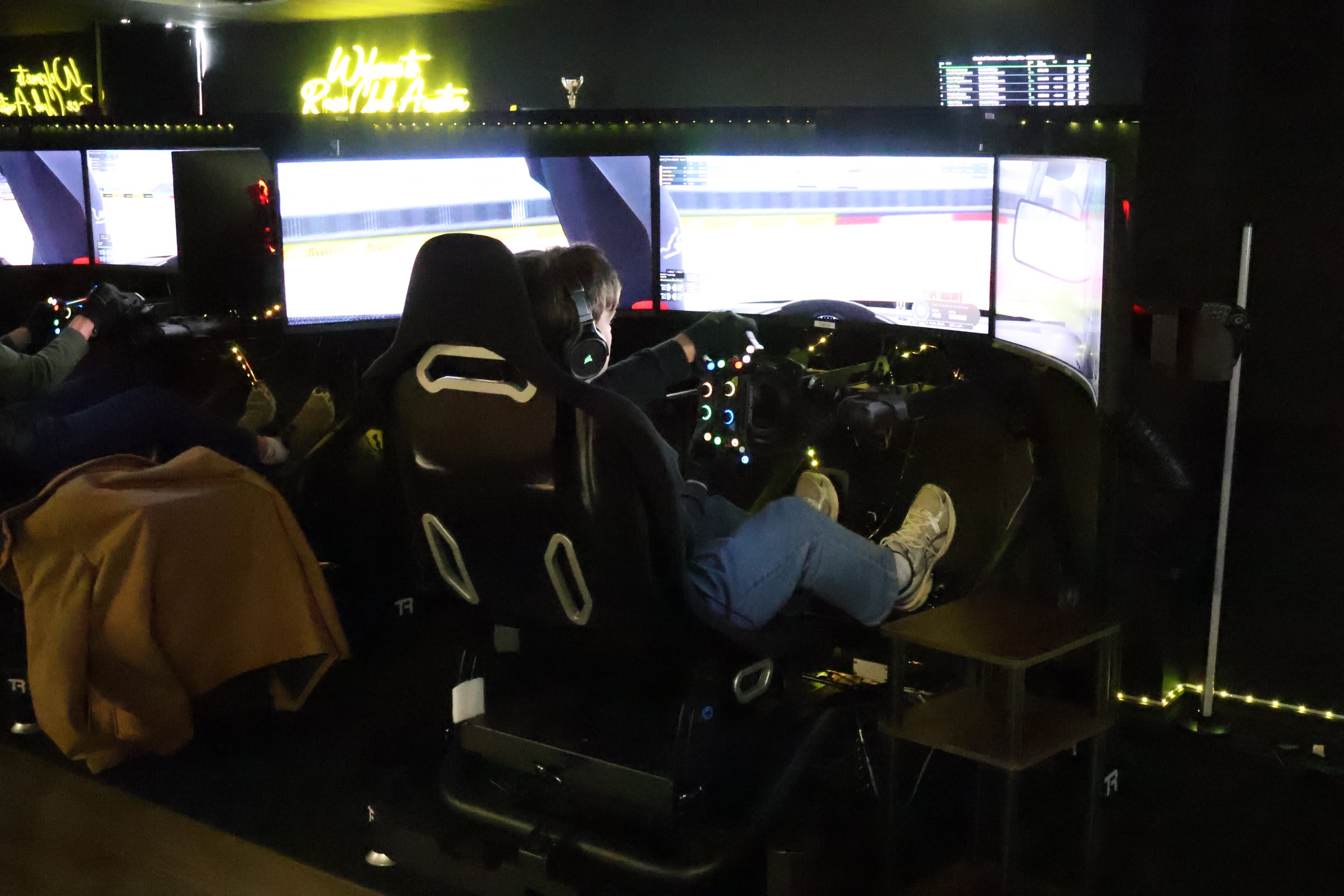 Longhorn Sim Racing: Sim Night at Race Club Austin