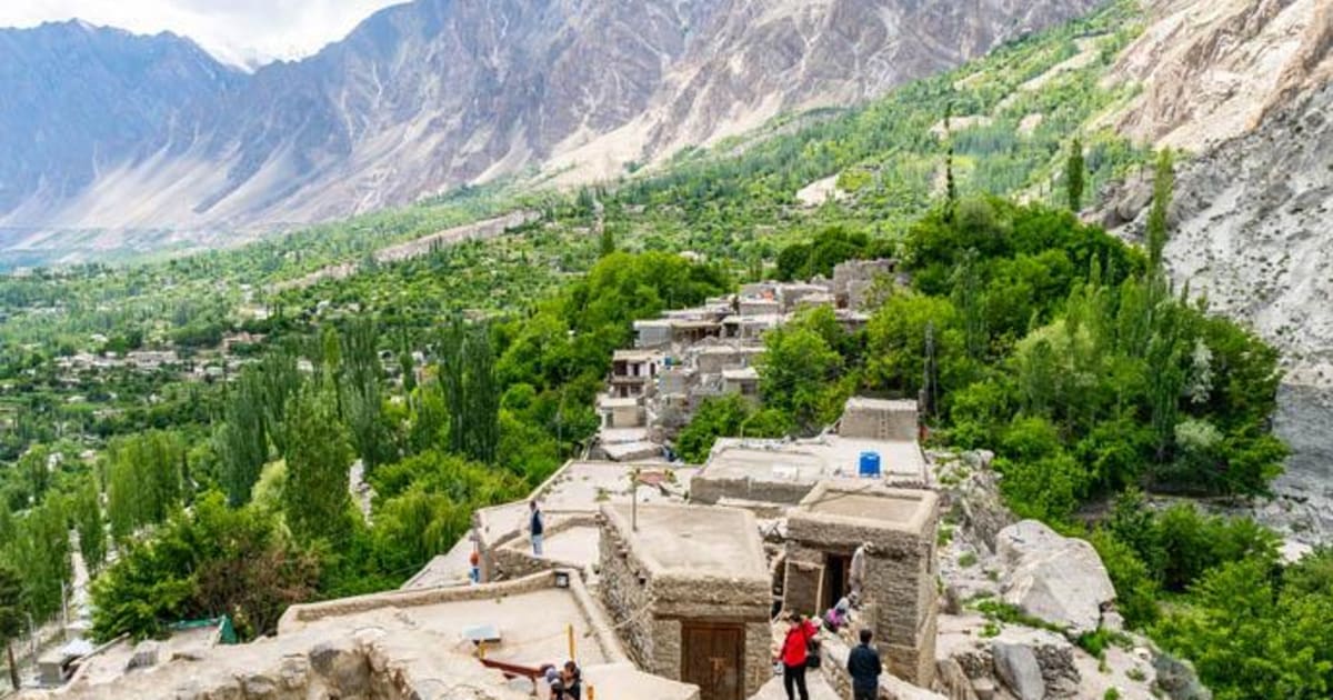 Hunza Valley Travel Guide: Best Places to Visit, Things to Do & Travel Tips