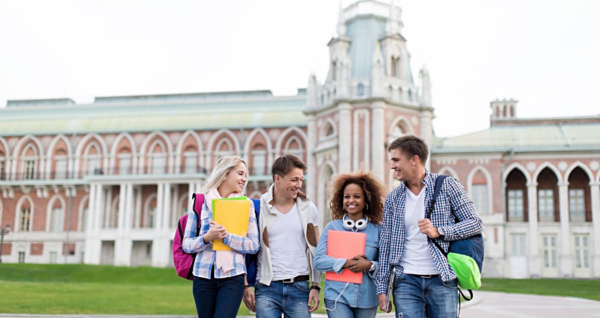 In the Age of AI Choosing a University Has Never Been Easier or Harder