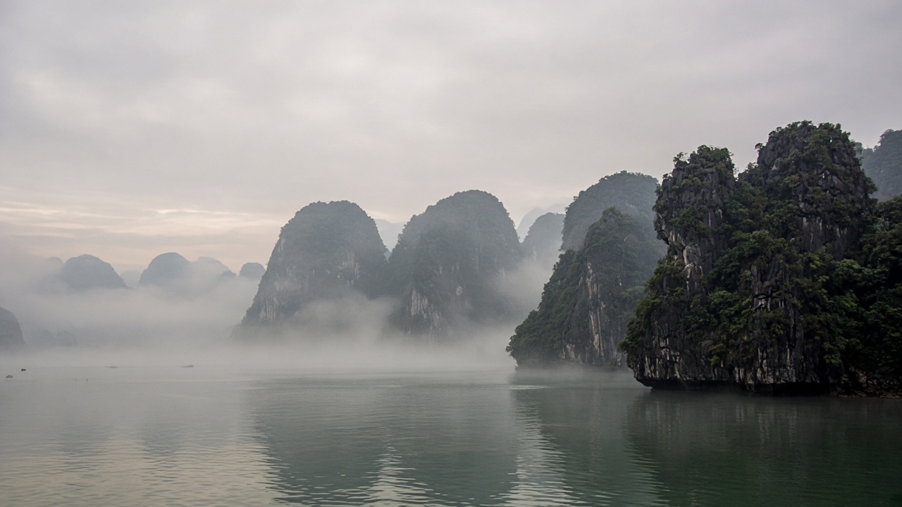 Vietnam Halong Bay limestone islands