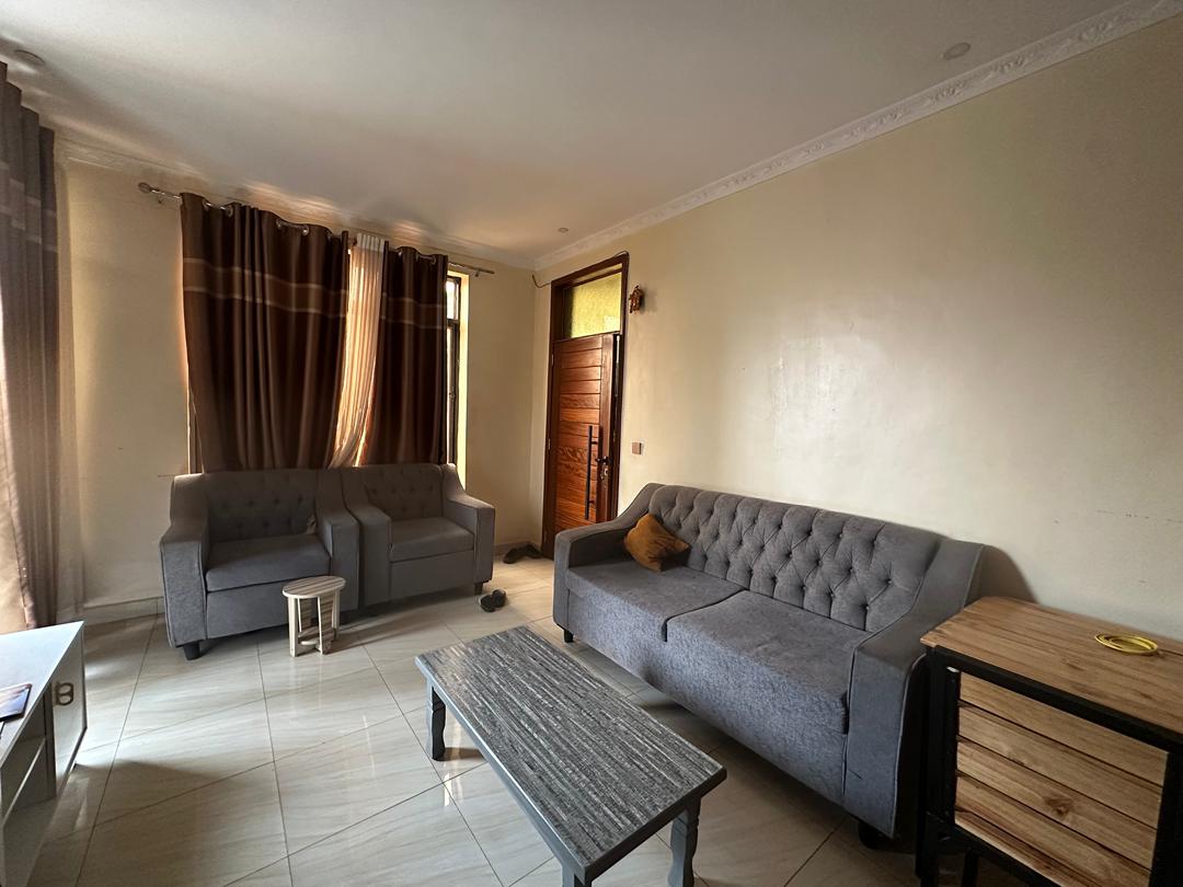 A room available in a Fully furnished 3 bedroom  En-suite Apartment