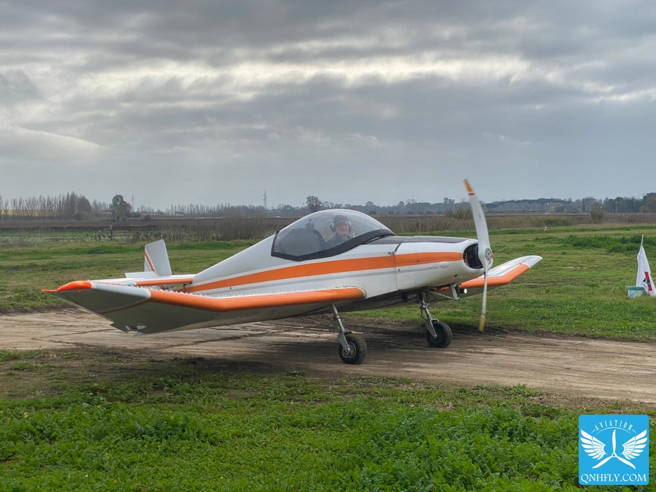 Jodel D18