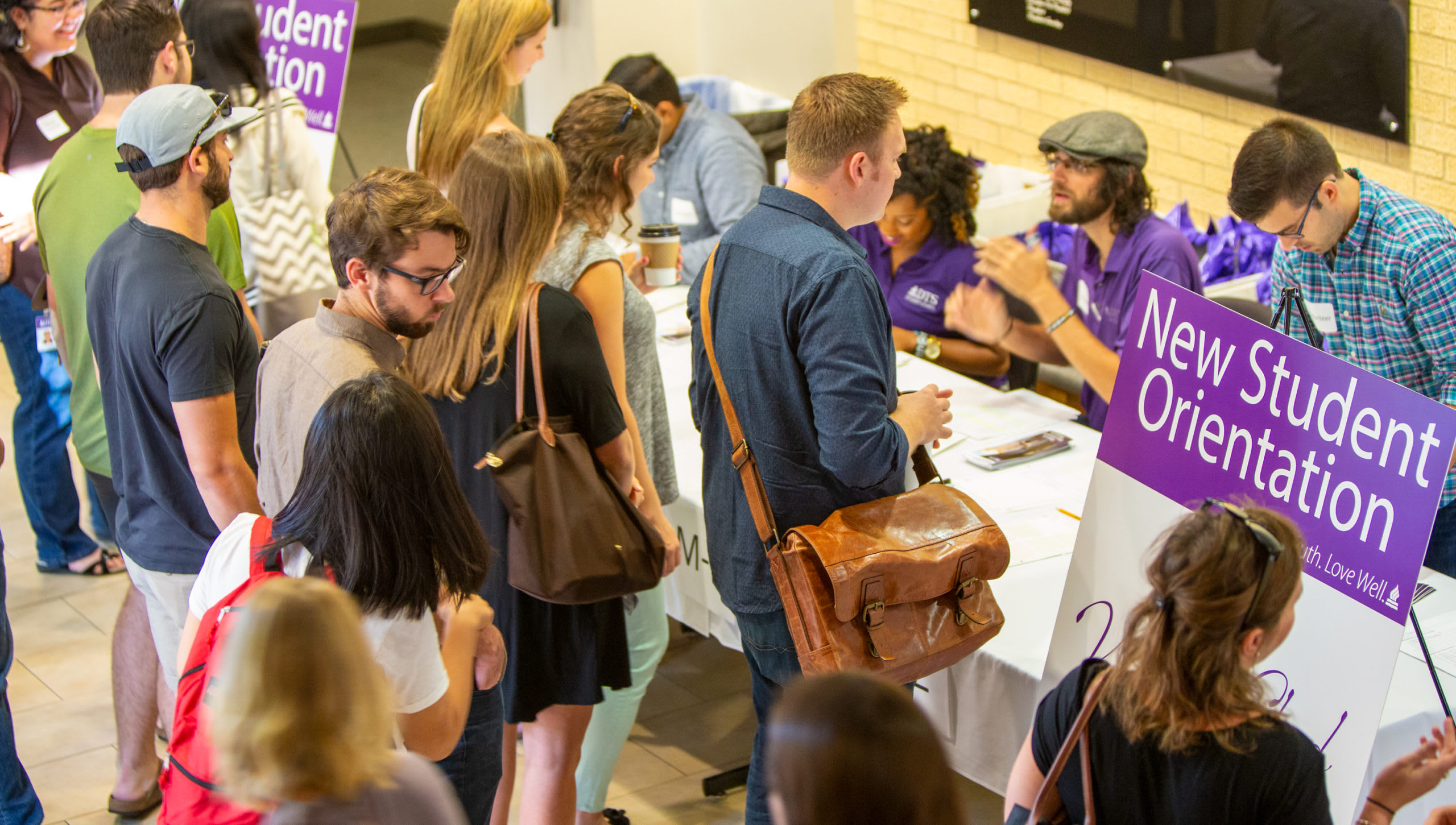 crowd at orientation