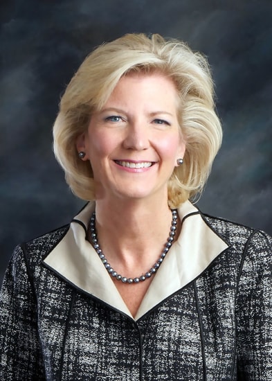Shirley Hoogstra