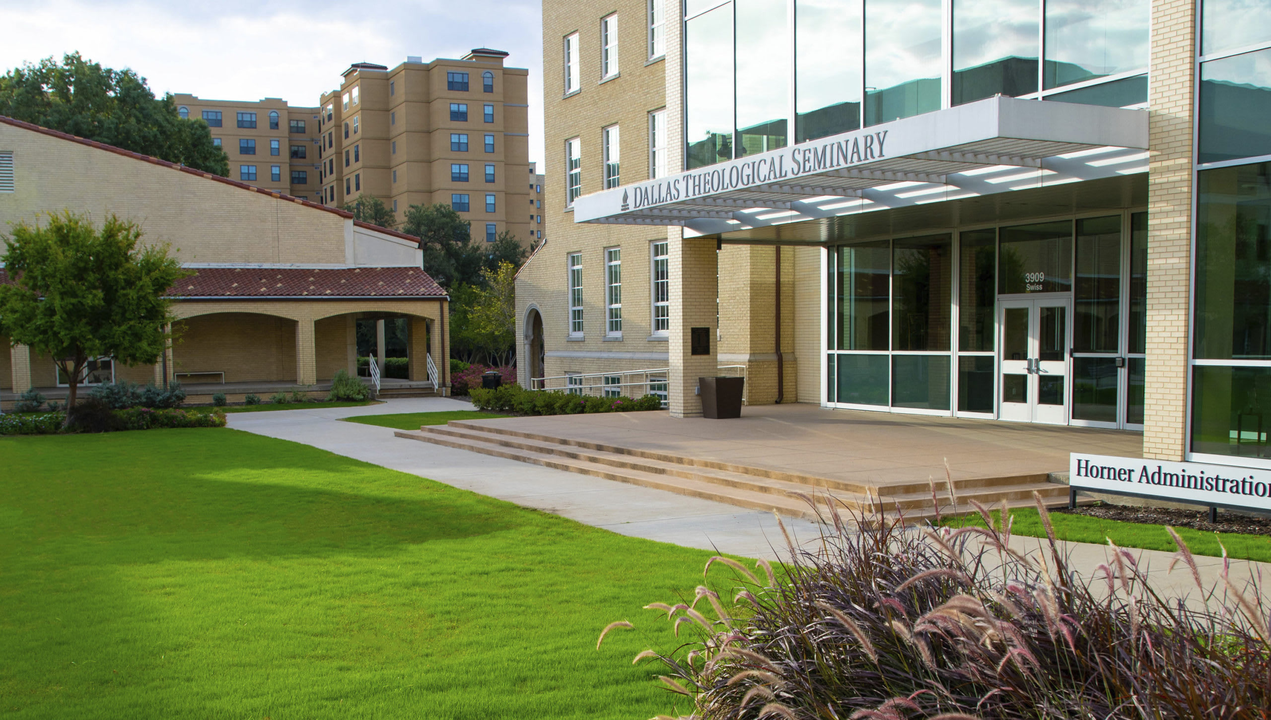 front of Horner building