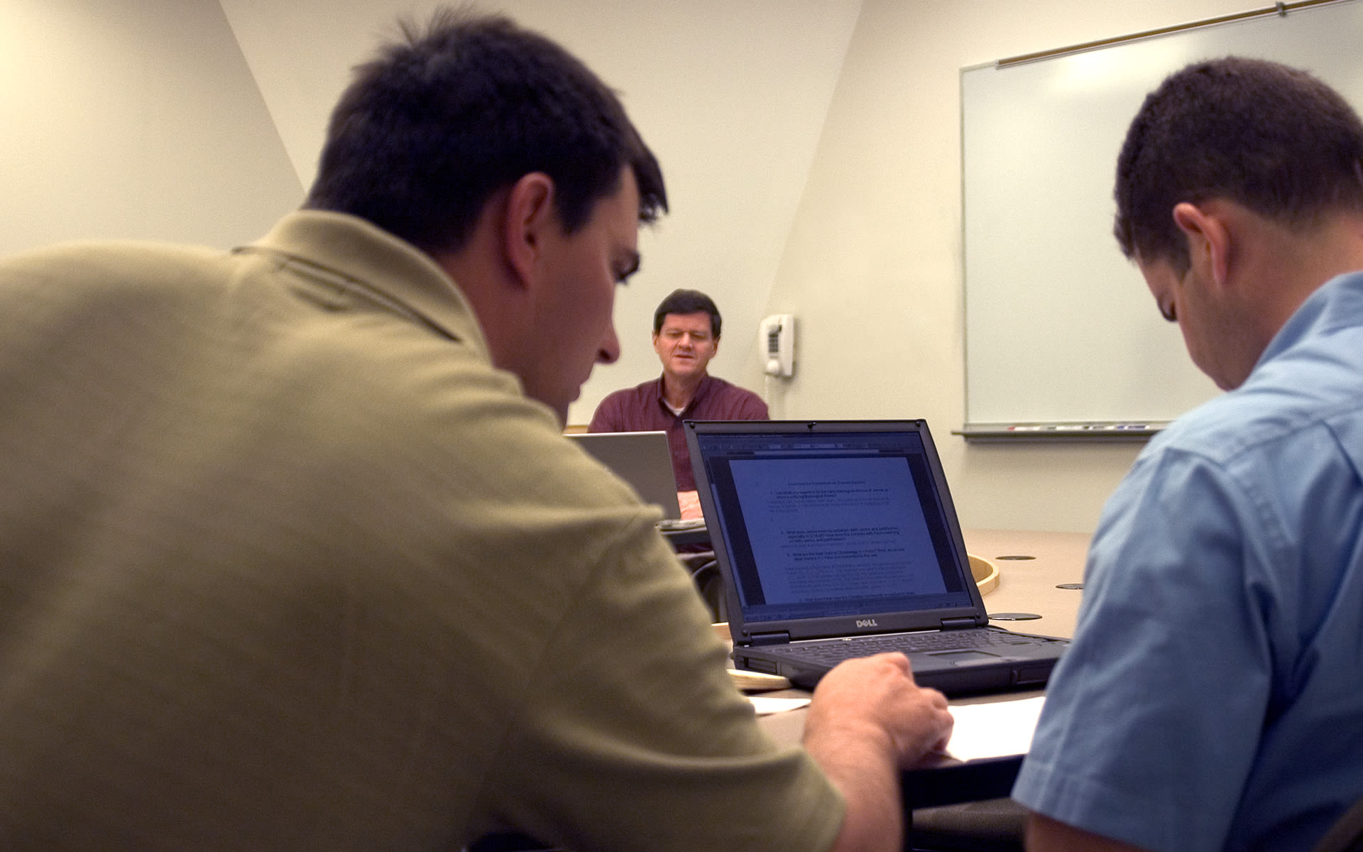 Dr Fanning teaching a class
