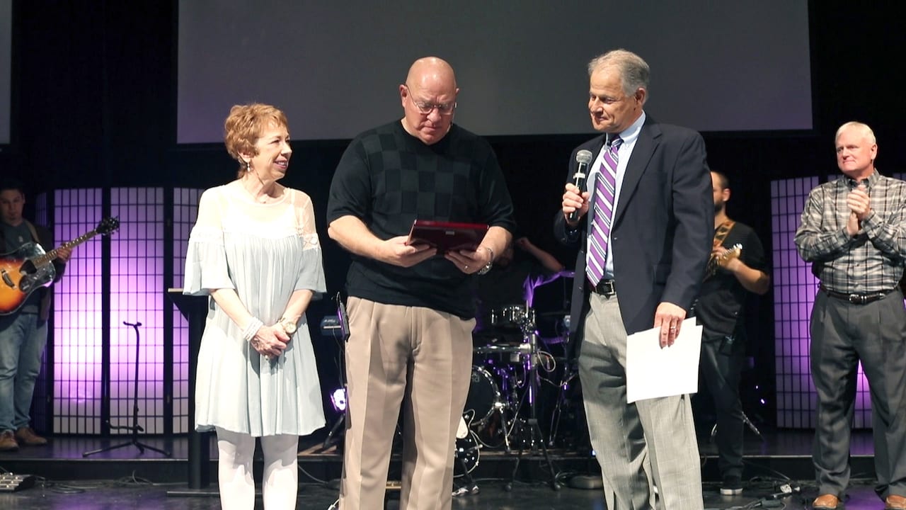 Gary DeSalvo receiving the DTS Alumni Distinguished Service Award 2018