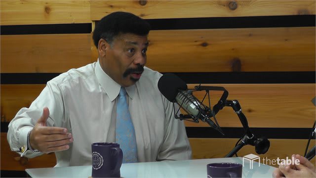 Dr. Tony Evans recording The Table podcast