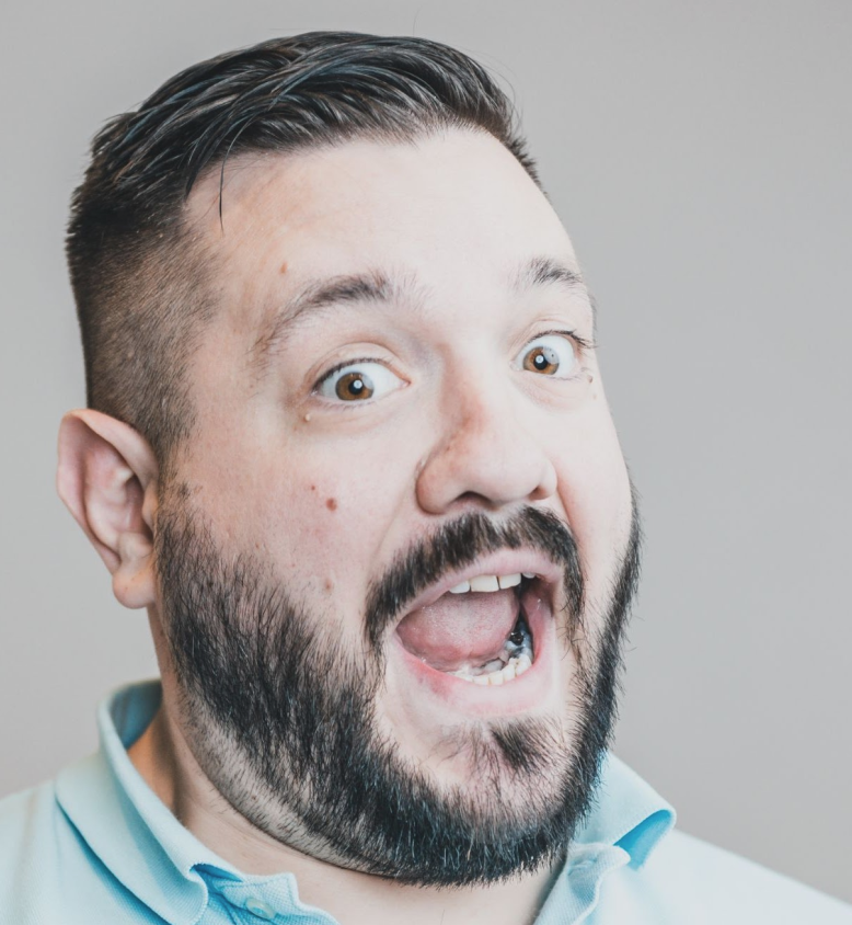 Rob Edwards Headshot