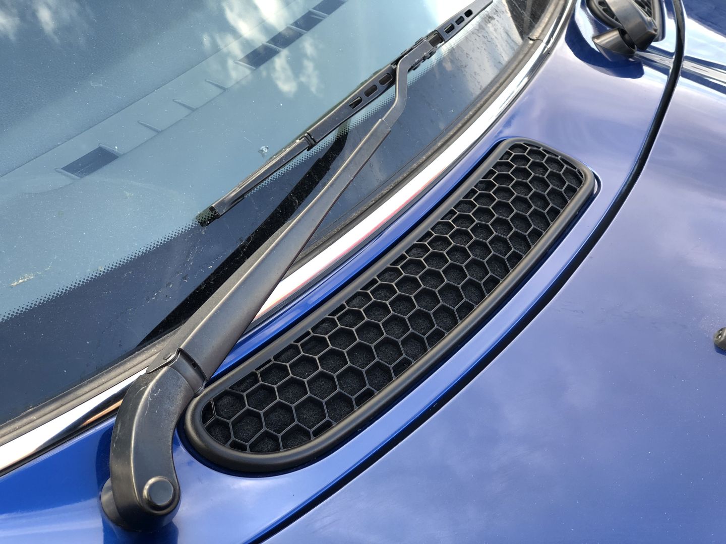 MINI R50 Original Scuttle Vents Fitted