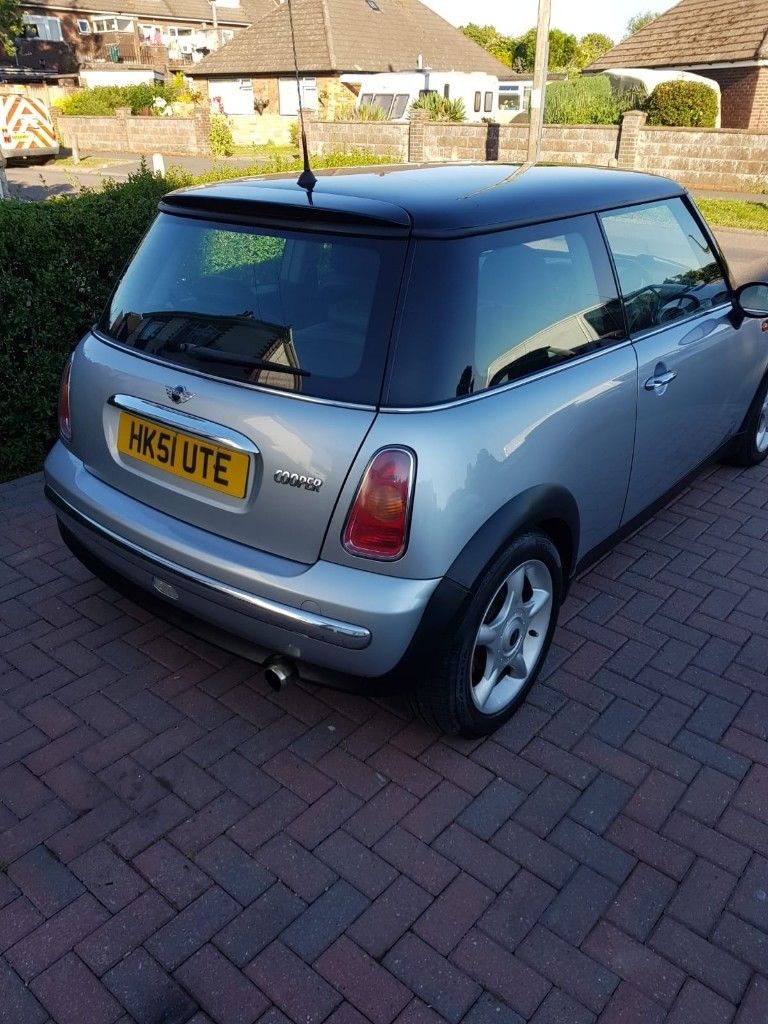 Photo of Silver Y Reg BMW MINI Cooper R50 Registration Number HK51UTE image 2