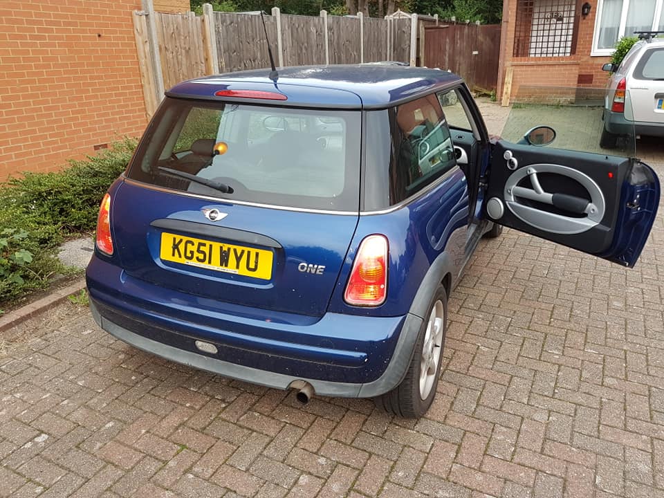 Photo of Blue Y Reg BMW MINI ONE R50 Registration Number KG51WYU image 3