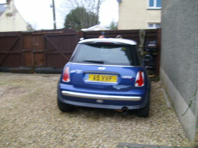 Photo of Blue Y Reg BMW MINI ONE R50 Registration Number A5VVP image 3