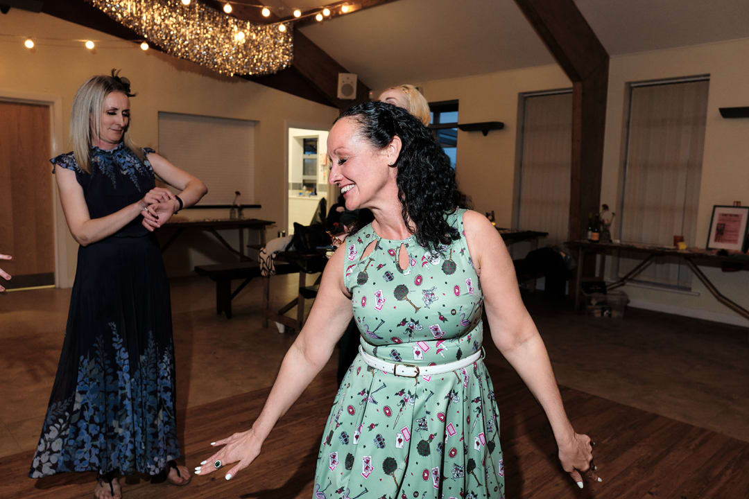 S_S_Normanton_on_Soar_Wedding_443_websize_eg4zwu