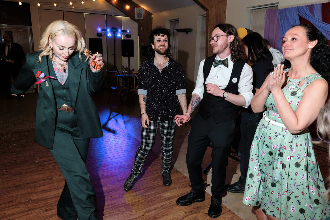 S_S_Normanton_on_Soar_Wedding_444_websize_cpfqkq