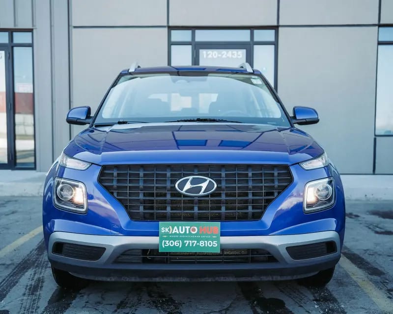 2023 HYUNDAI Venue SEL, Limited — photo 7