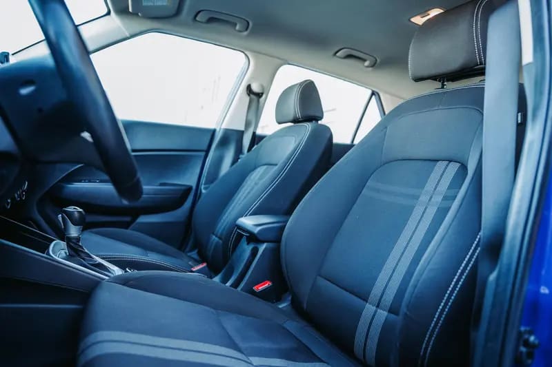 2023 HYUNDAI Venue SEL, Limited — photo 12