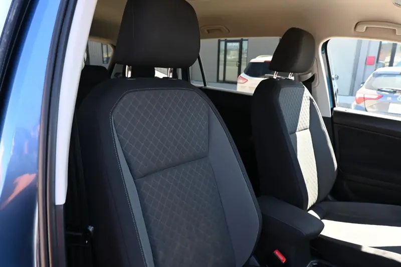 2019 VOLKSWAGEN Tiguan 4Motion S — photo 12