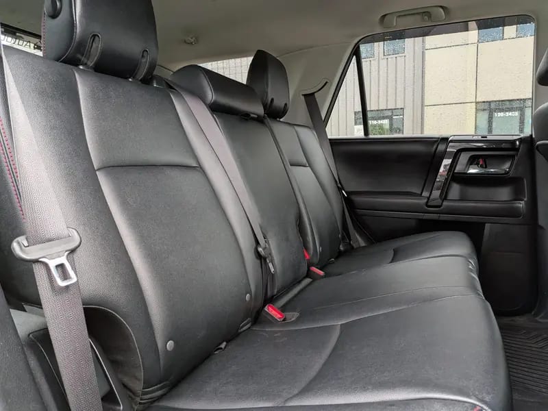2016 TOYOTA 4Runner 4WD 4dr V6 SR5 — photo 18