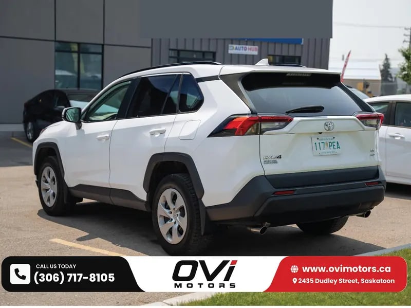 2021 TOYOTA RAV4 LE — photo 8