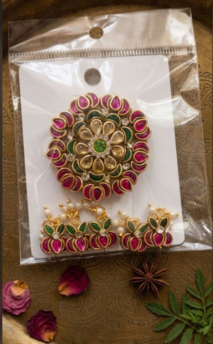 Round 2D lotus hair brooch with 5 small pins 2