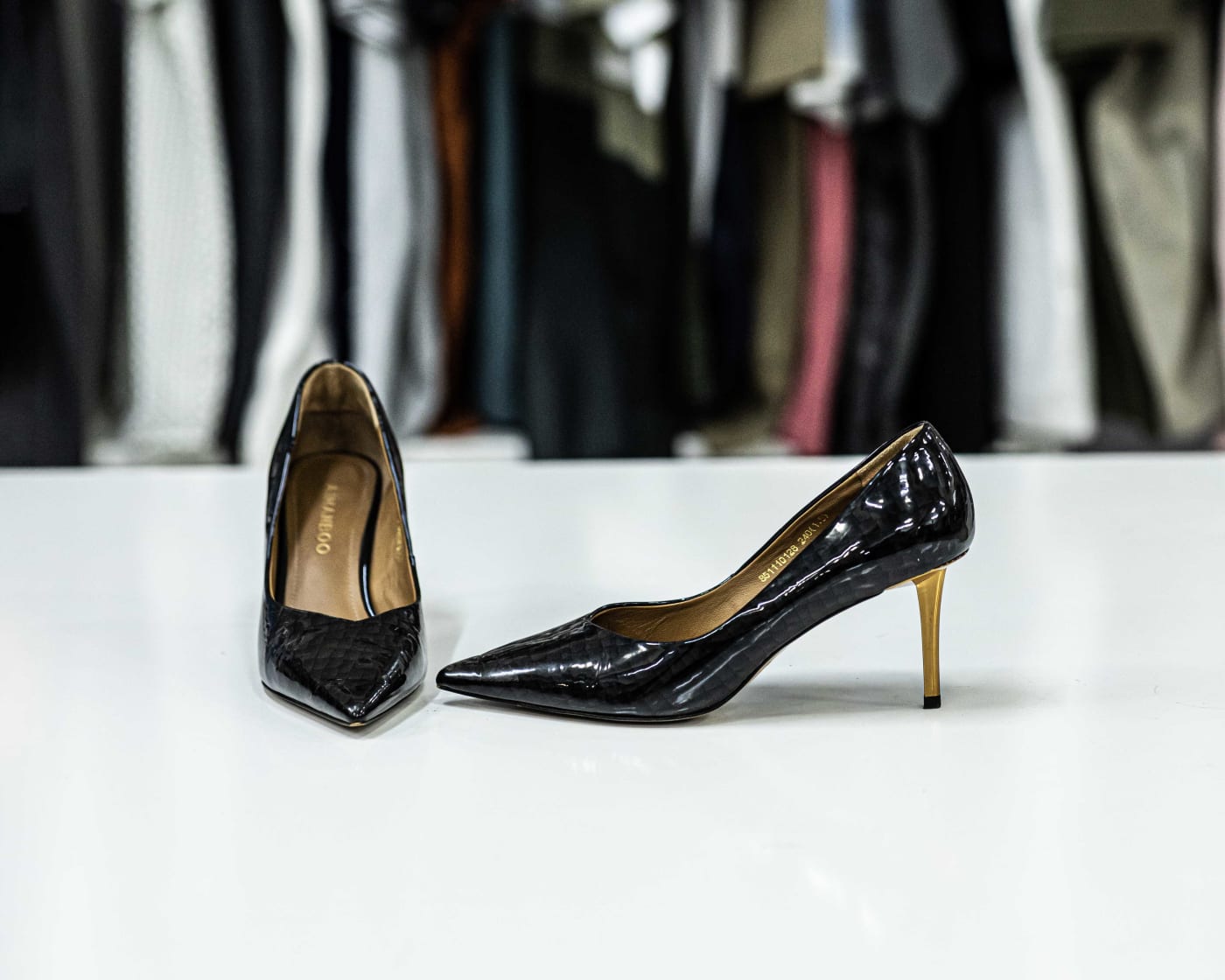 Black Glitter Gold-Heel Stiletto