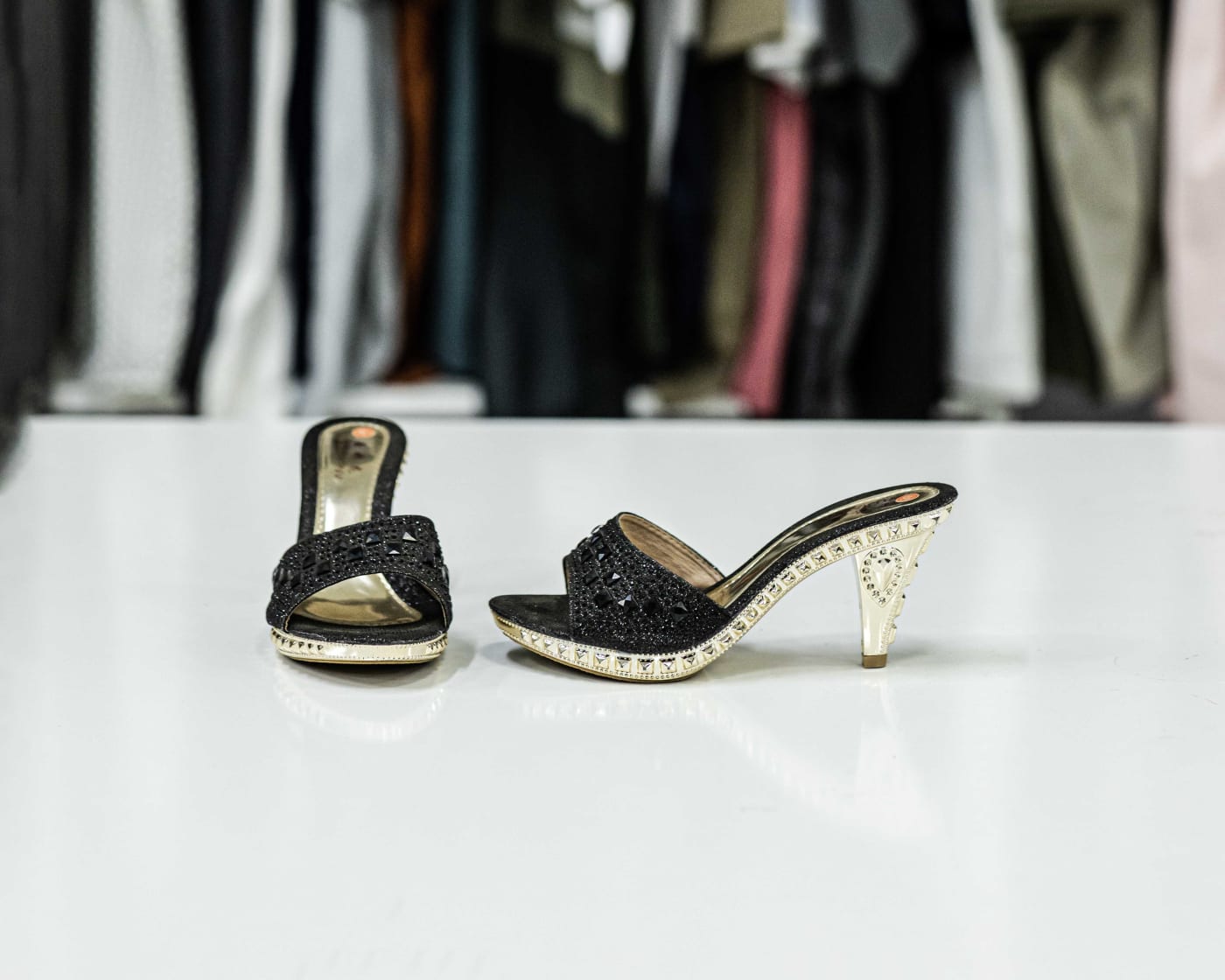 Black Glitter Pearl-Heel Mule