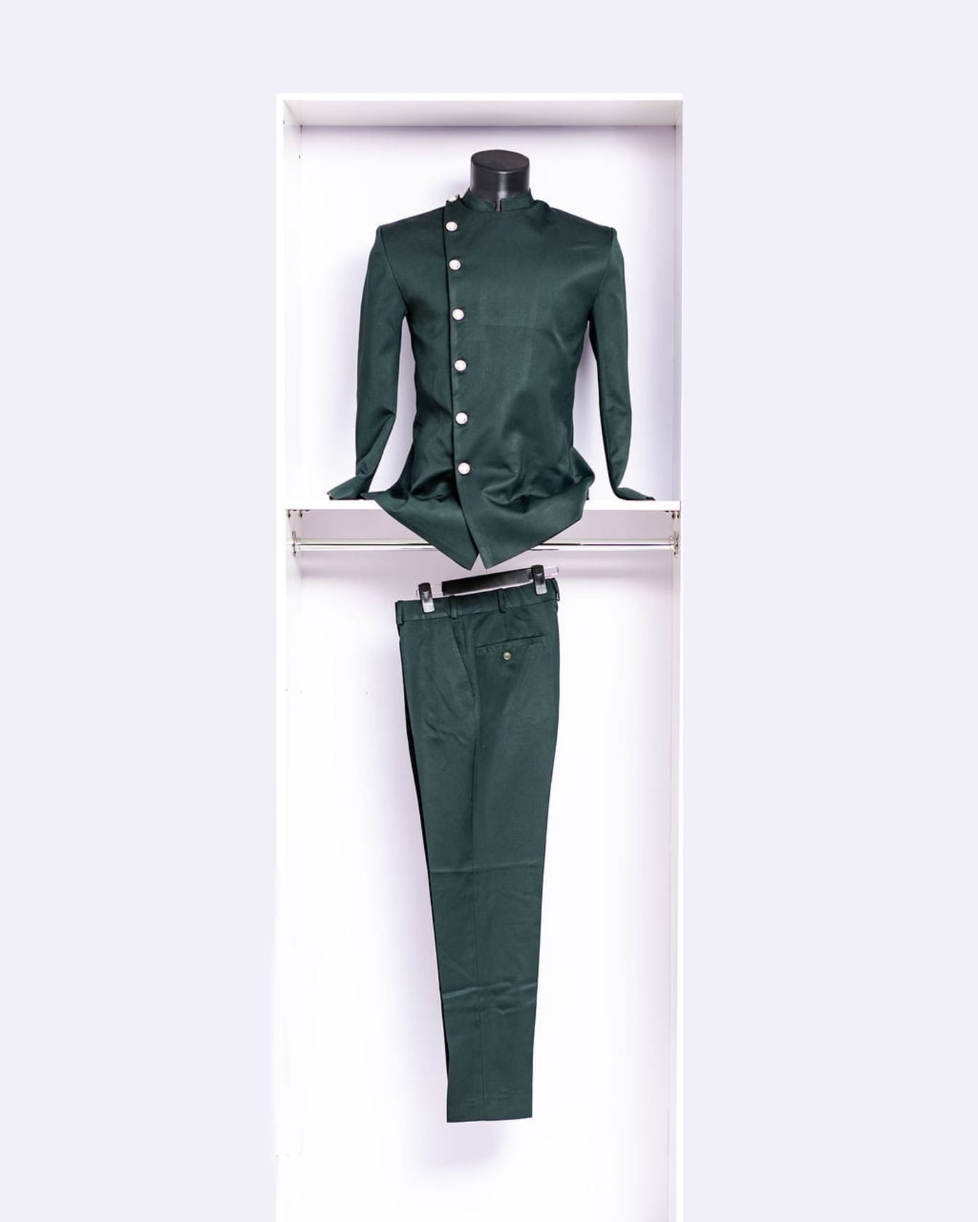 Emerald Mandarin-Collar Suit — image 1