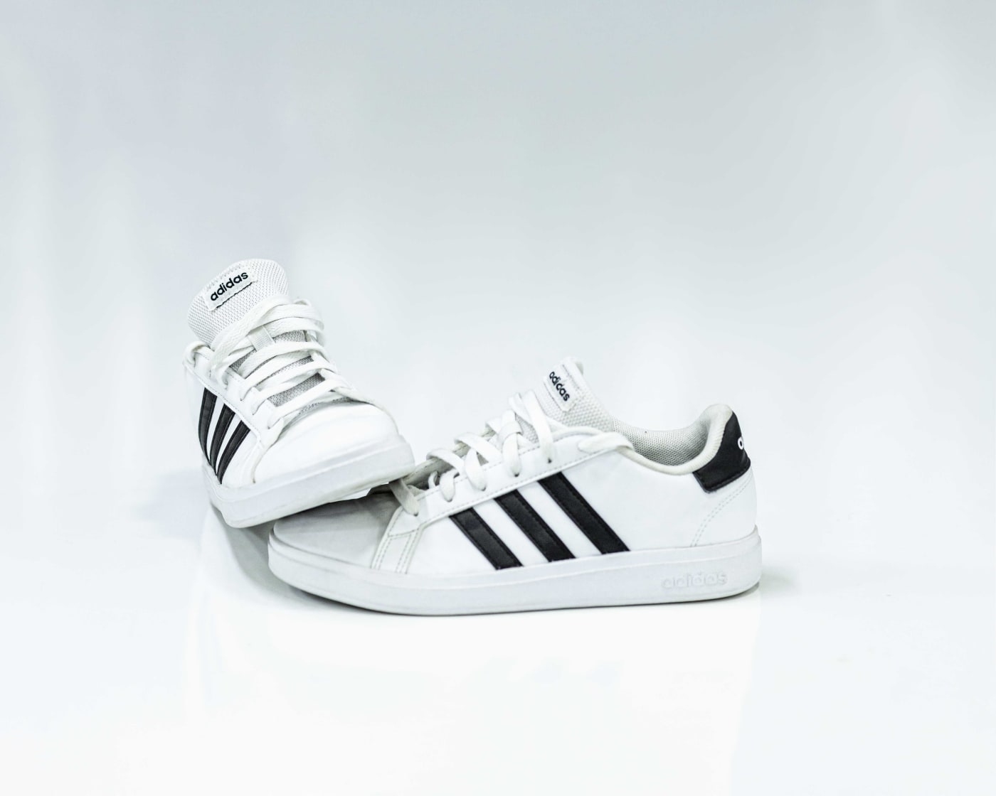 White Striped Low Trainer