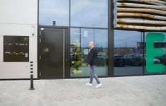 MotionIQ für Drehflügeltüren, Referenz ZIMT in Bad Kreuznach