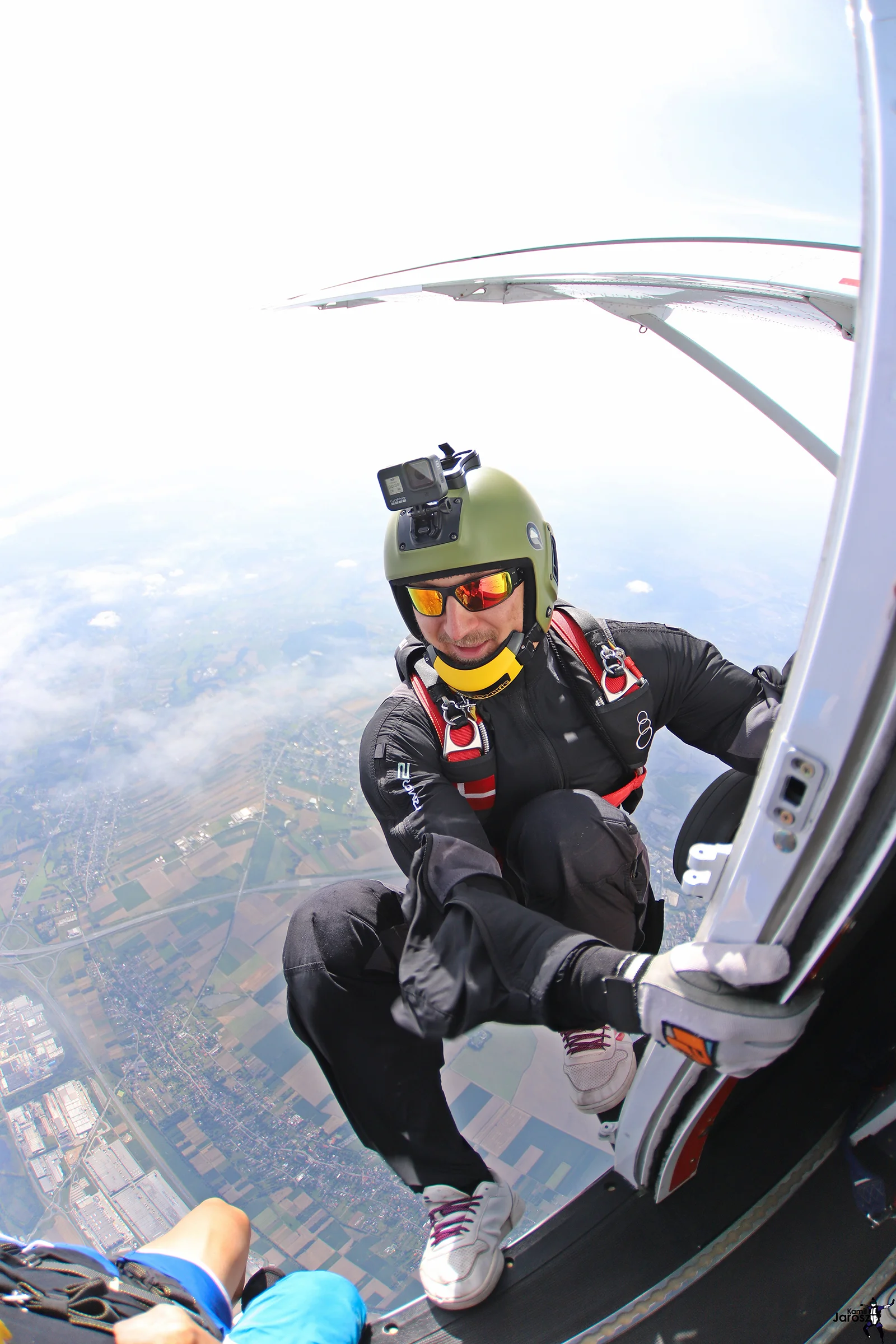 Skok z 4000m