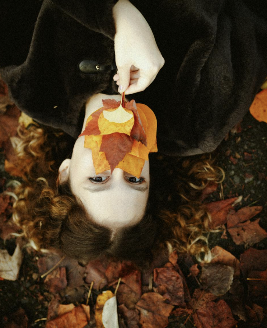 AUTUMN LEAF