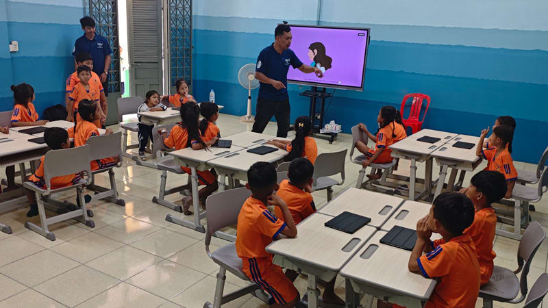 Students in the Language Learning Lab