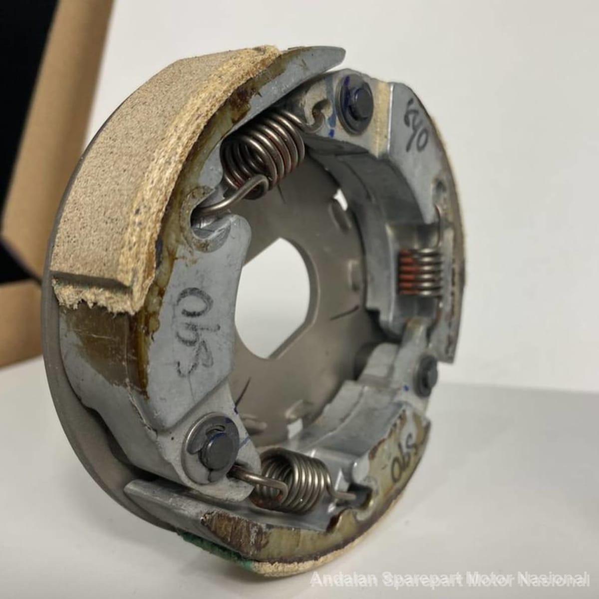 Foto Kampas Ganda Assy Kopling 300-04E06-10