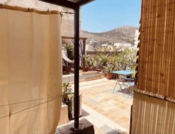 Favignana, in centro zona strategica, appartamento con terrazza.