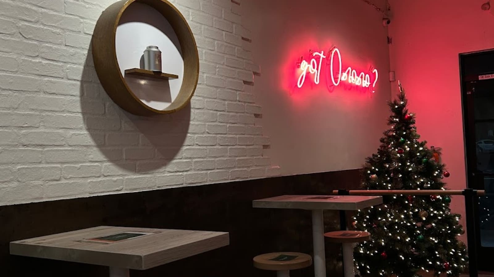 OMOMO TEA SHOPPE photo 1